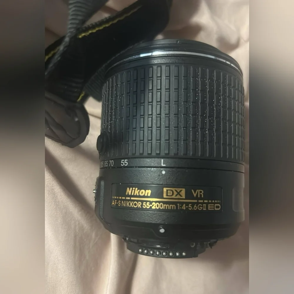 Nikon D3300 And Additional Lense